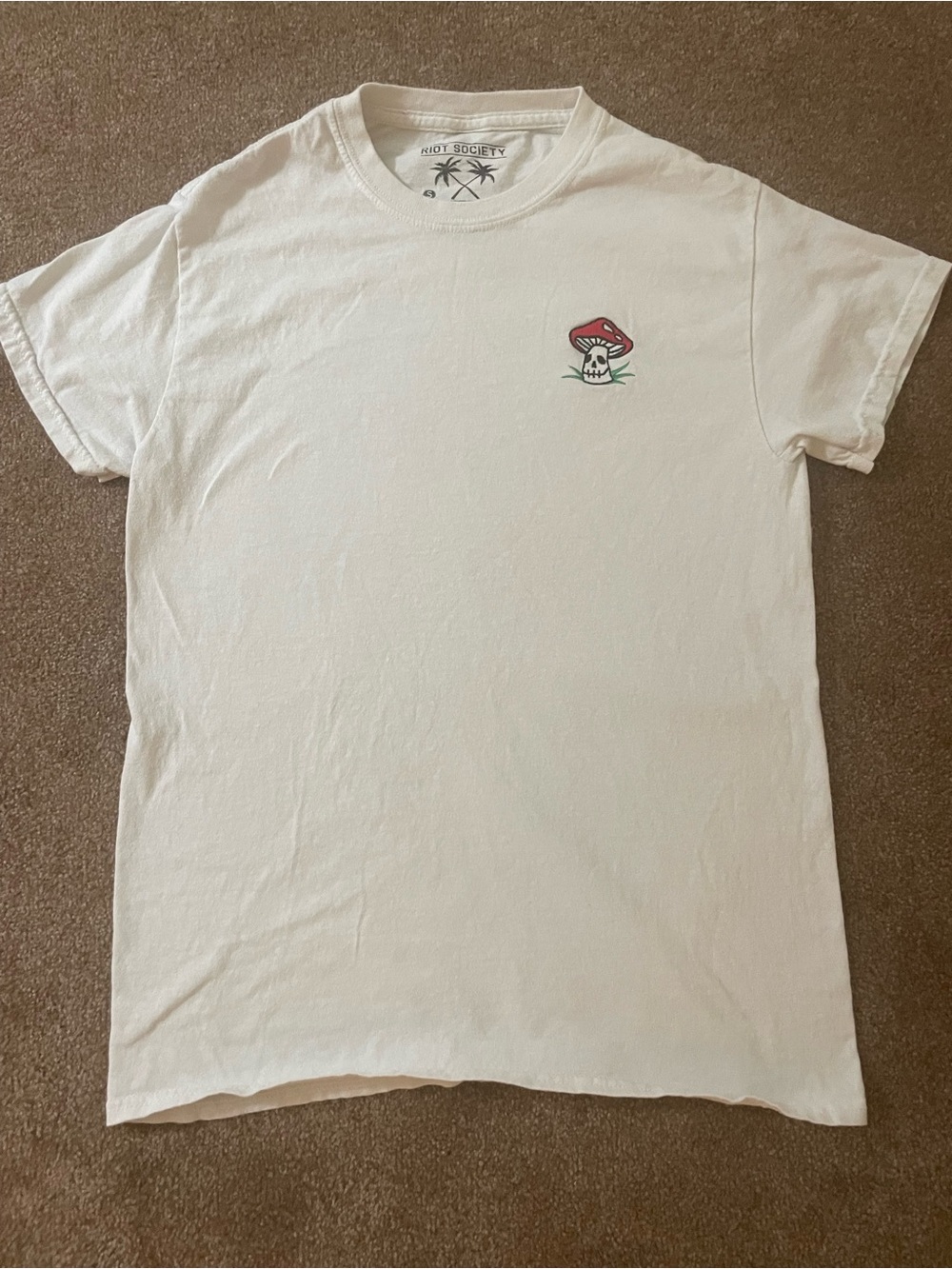 riot society White Short-Sleeve Tee with Red Mushroom Skull Graphic